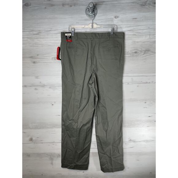 IZOD PerformX Pants Mens 36x32 Green Water Resistant Wrinkle Free Pleated Chino - Picture 7 of 14